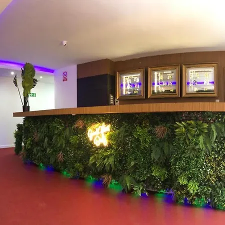 Hotel cápsula Good Vibes Only Capsule Málaga